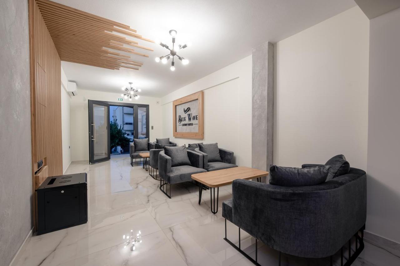 Blue Wave Luxury Suites Nea Iraklitsa 外观 照片