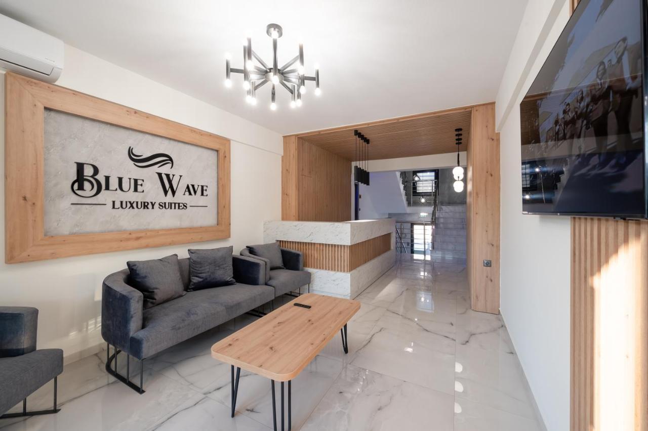Blue Wave Luxury Suites Nea Iraklitsa 外观 照片