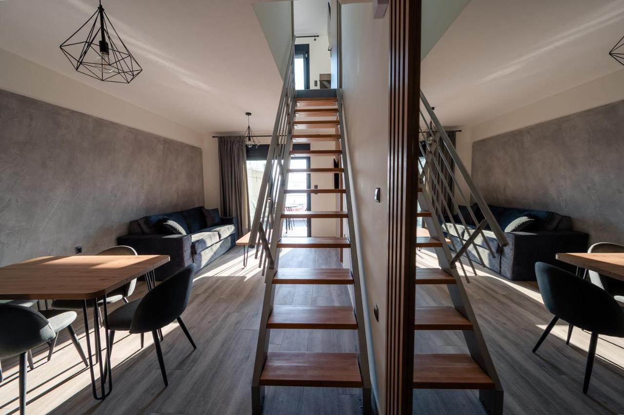 Blue Wave Luxury Suites Nea Iraklitsa 外观 照片
