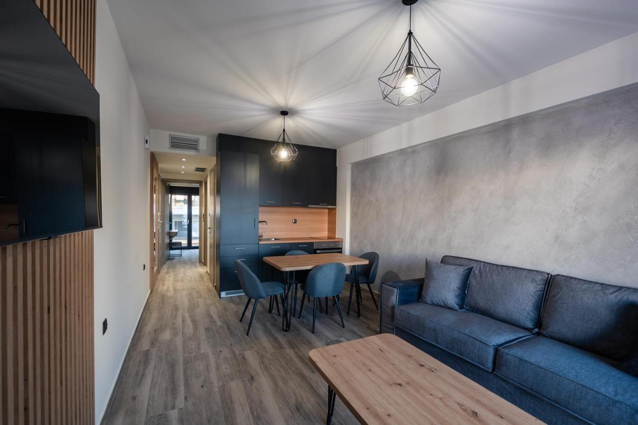 Blue Wave Luxury Suites Nea Iraklitsa 外观 照片