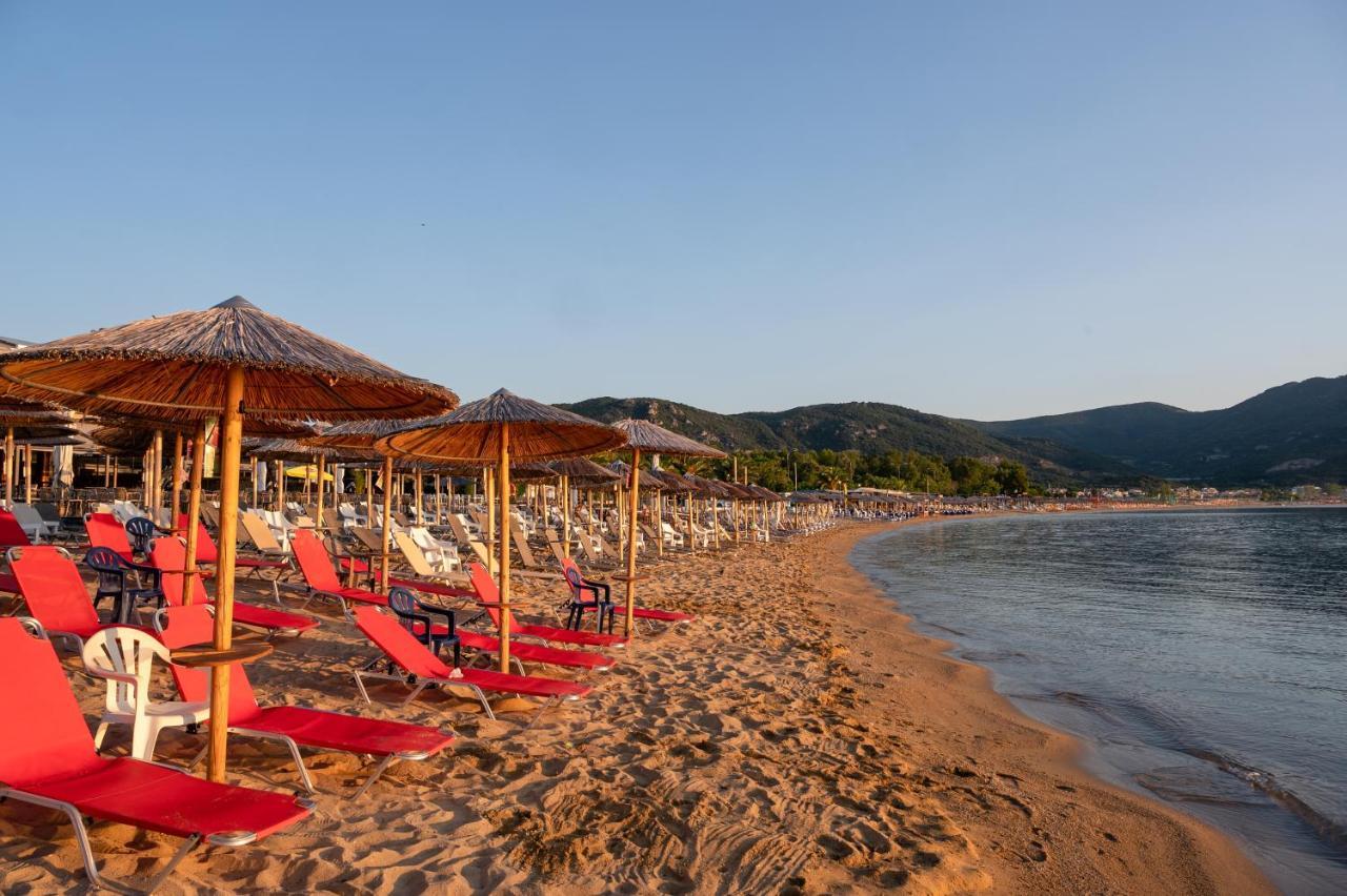 Blue Wave Luxury Suites Nea Iraklitsa 外观 照片