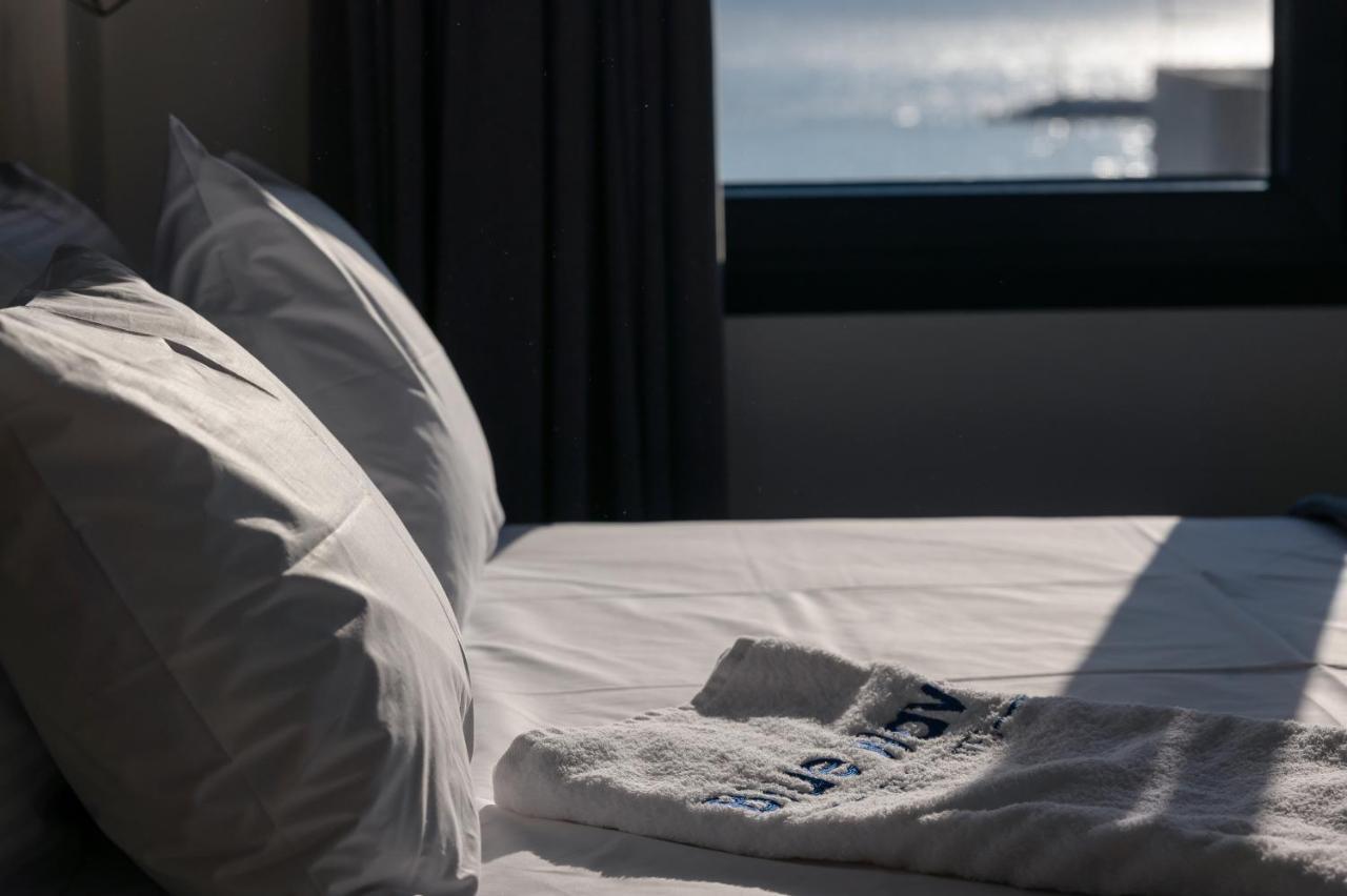 Blue Wave Luxury Suites Nea Iraklitsa 外观 照片