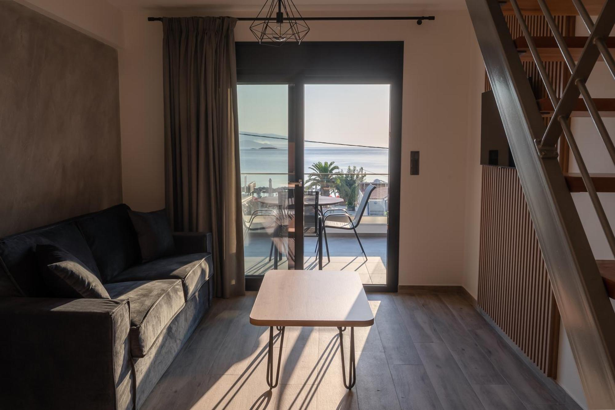 Blue Wave Luxury Suites Nea Iraklitsa 客房 照片